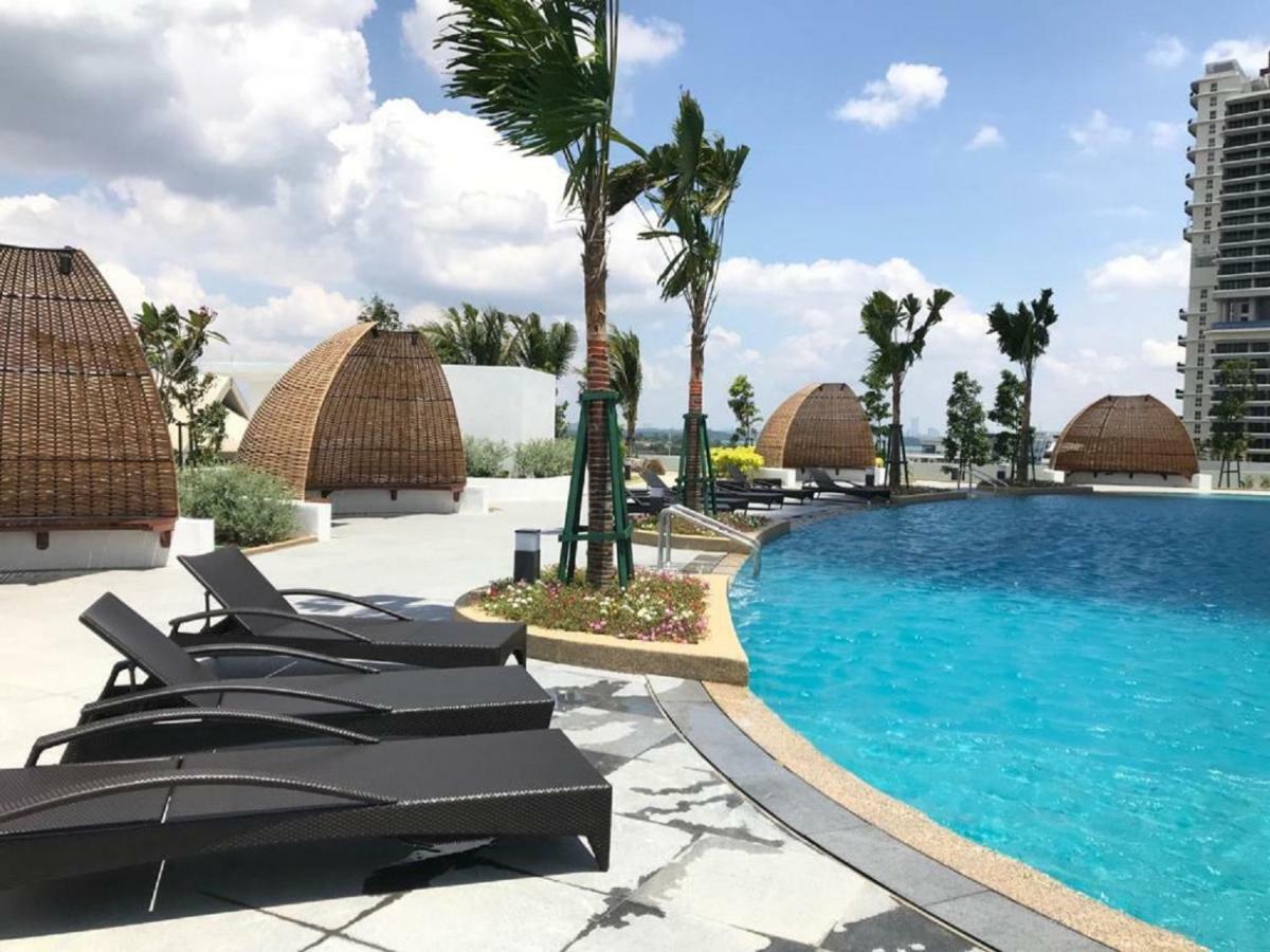 Apartamento Almas Puteri Harbour Nusajaya  Exterior foto